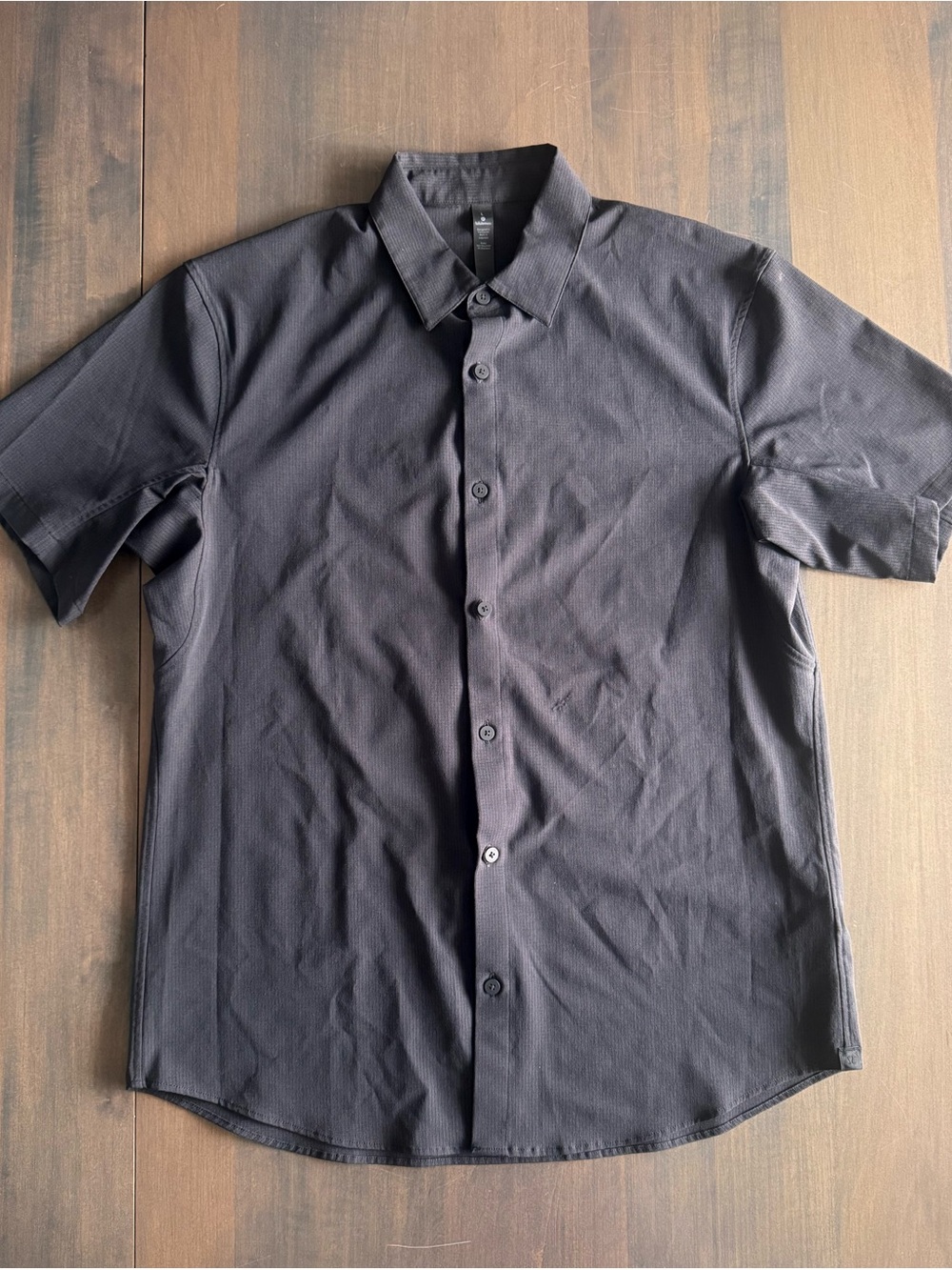 Lululemon Men’s Large Black Short-Sleeve Button-Down Shirt